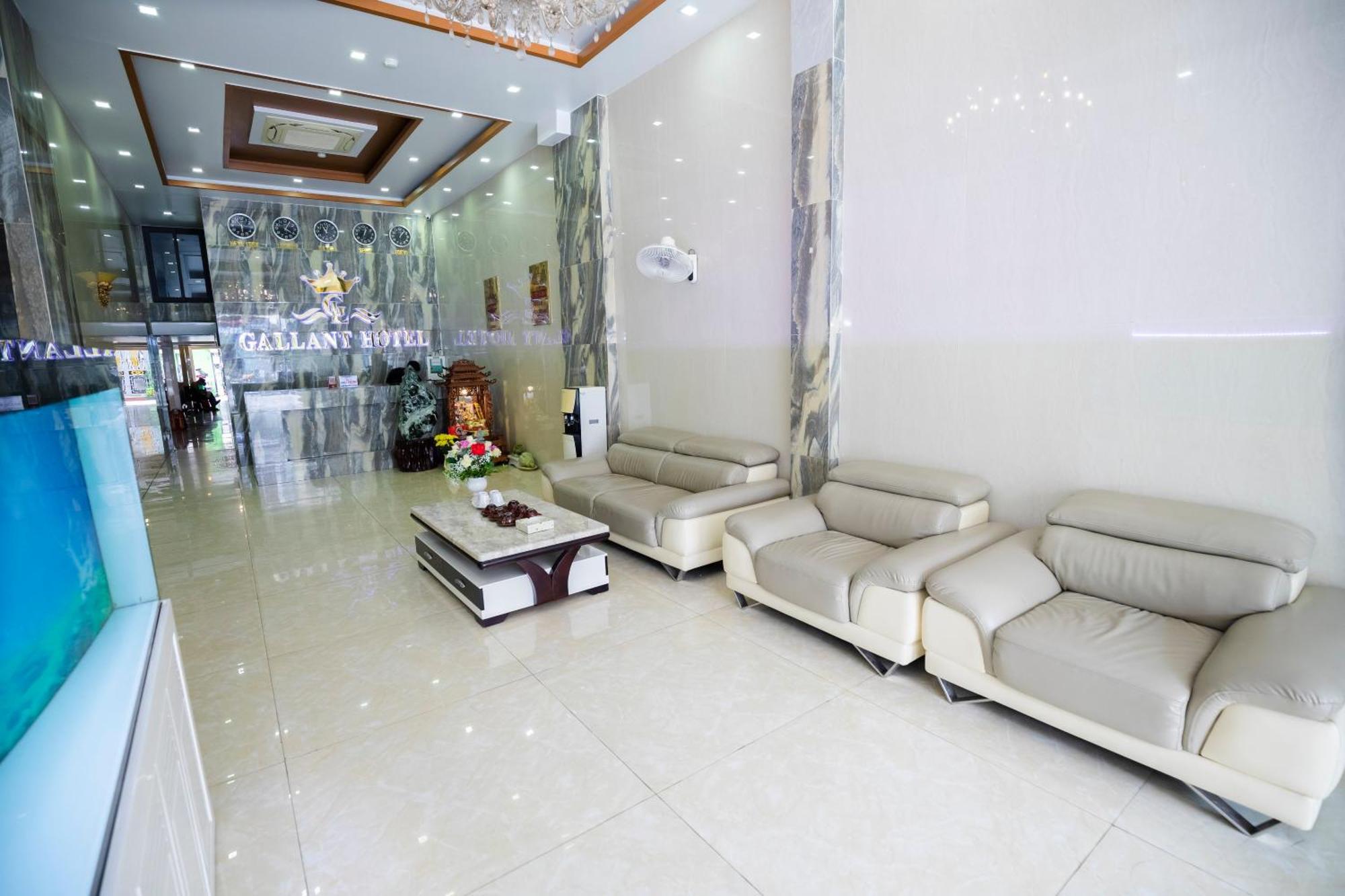 Gallant Hotel - 154 Ngo Gia Tu Hải Phòng Extérieur photo